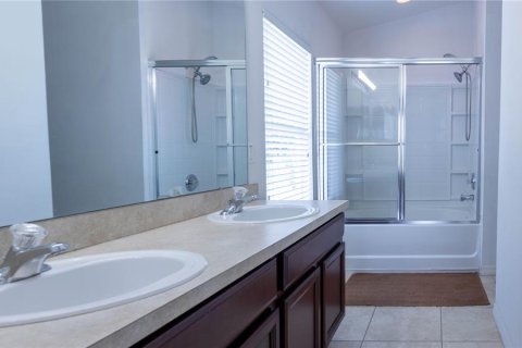 Townhouse in Orlando, Florida 2 bedrooms, 111.48 sq.m. № 2231926 - photo 17