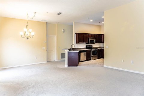 Townhouse in Orlando, Florida 2 bedrooms, 111.48 sq.m. № 2231926 - photo 5