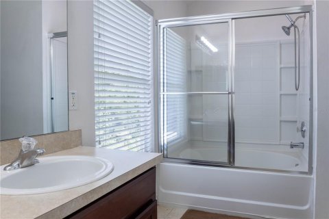 Townhouse in Orlando, Florida 2 bedrooms, 111.48 sq.m. № 2231926 - photo 22