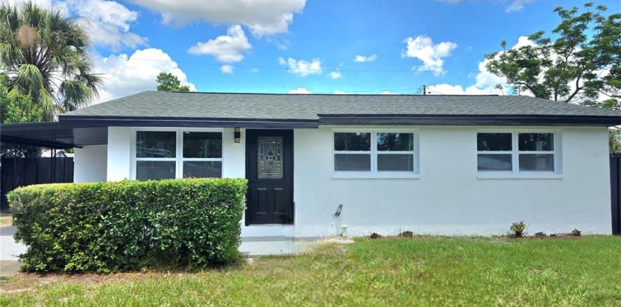 House in Tampa, Florida 3 bedrooms, 81.29 sq.m. № 1883498