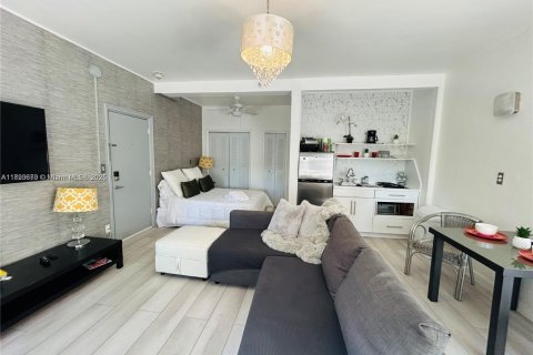 Copropriété à vendre à Miami Beach, Floride: 34.37 m2 № 1945581 - photo 9