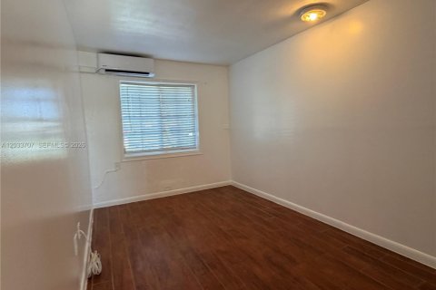 Casa en alquiler en Miramar, Florida, 2 dormitorios, 115.48 m2 № 2078034 - foto 7