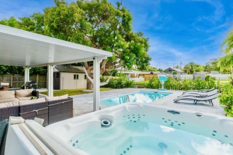 Villa ou maison à louer à Fort Lauderdale, Floride: 3 chambres, 133.04 m2 № 2375905 - photo 20