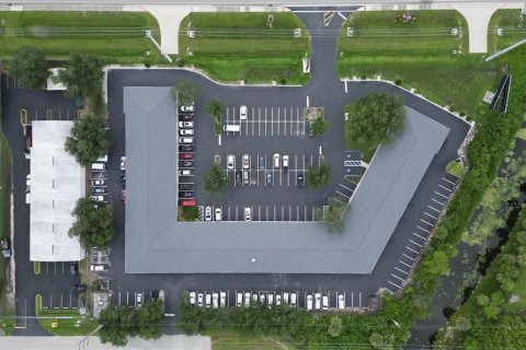 Immobilier commercial à louer à Port Charlotte, Floride: 98.1 m2 № 1853922 - photo 3