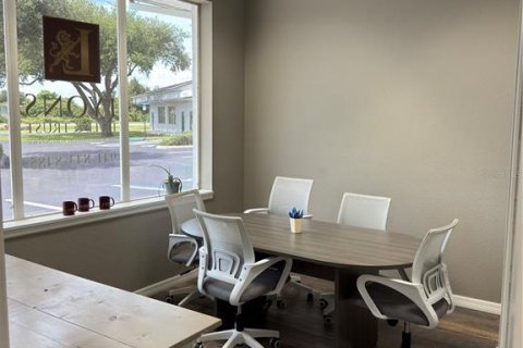 Immobilier commercial à louer à Port Charlotte, Floride: 98.1 m2 № 1853922 - photo 6