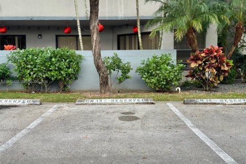 Copropriété à louer à Miami, Floride: 2 chambres, 87.24 m2 № 1997609 - photo 15