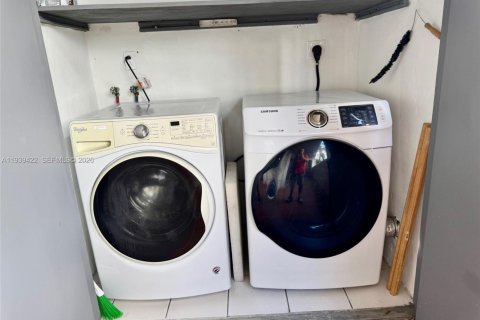 Copropriété à louer à Miami, Floride: 2 chambres, 87.24 m2 № 1997609 - photo 13