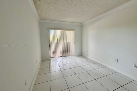 Copropriété à louer à Miami, Floride: 2 chambres, 87.24 m2 № 1997609 - photo 9