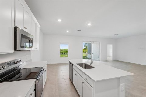 Villa ou maison à vendre à Punta Gorda, Floride: 4 chambres, 234.11 m2 № 2196292 - photo 13
