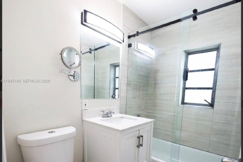 Купить виллу или дом в Майами, Флорида 2 спальни, 116.96м2, № 2001537 - фото 15
