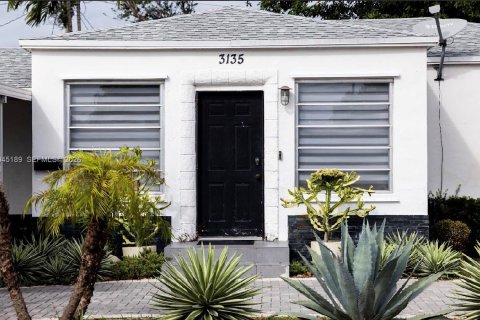 Купить виллу или дом в Майами, Флорида 2 спальни, 116.96м2, № 2001537 - фото 4