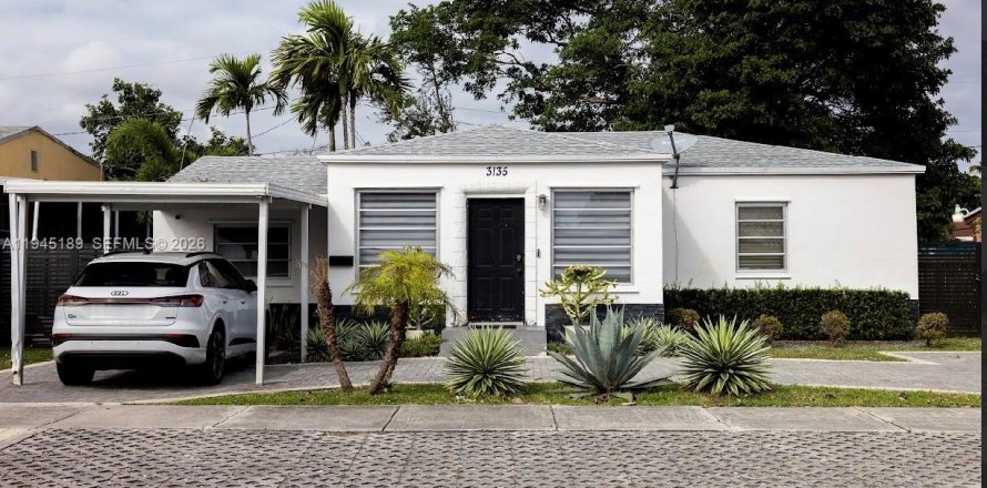 Дом в Майами, Флорида 2 спальни, 116.96м2 № 2001537