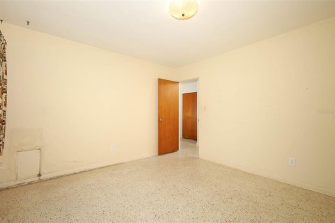House in Orlando, Florida 4 bedrooms, 187.2 sq.m. № 1787724 - photo 30
