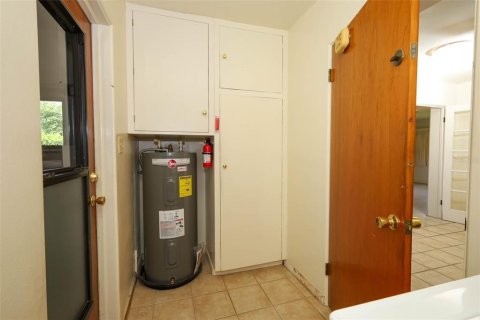 House in Orlando, Florida 4 bedrooms, 187.2 sq.m. № 1787724 - photo 15
