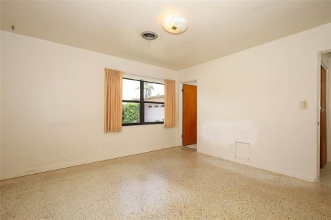 House in Orlando, Florida 4 bedrooms, 187.2 sq.m. № 1787724 - photo 24
