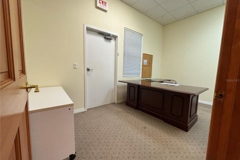 Immobilier commercial à louer à Palm Harbor, Floride: 178.37 m2 № 1642963 - photo 18