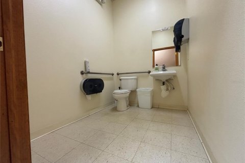 Immobilier commercial à louer à Palm Harbor, Floride: 178.37 m2 № 1642963 - photo 16