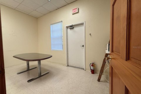 Immobilier commercial à louer à Palm Harbor, Floride: 178.37 m2 № 1642963 - photo 26