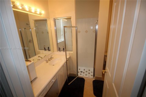Купить виллу или дом в Уэст-Палм-Бич, Флорида 3 спальни, 229.84м2, № 2079445 - фото 22