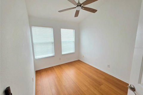 Townhouse in Tampa, Florida 3 bedrooms, 159.23 sq.m. № 1810154 - photo 15
