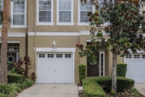Townhouse in Tampa, Florida 3 bedrooms, 159.23 sq.m. № 1810154 - photo 1