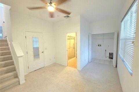 Townhouse in Tampa, Florida 3 bedrooms, 159.23 sq.m. № 1810154 - photo 7