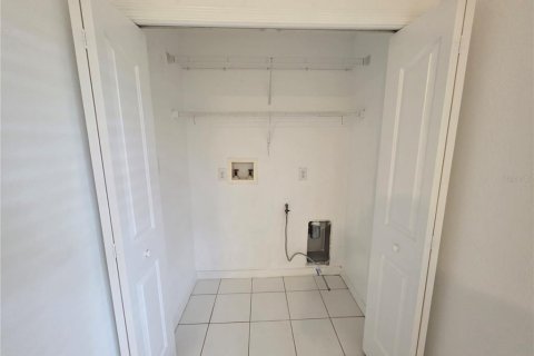 Townhouse in Tampa, Florida 3 bedrooms, 159.23 sq.m. № 1810154 - photo 8