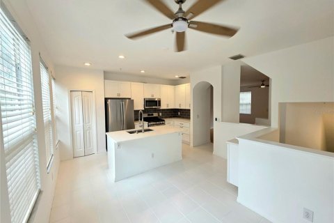 Townhouse in Tampa, Florida 3 bedrooms, 159.23 sq.m. № 1810154 - photo 12