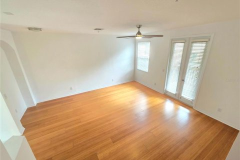 Townhouse in Tampa, Florida 3 bedrooms, 159.23 sq.m. № 1810154 - photo 17
