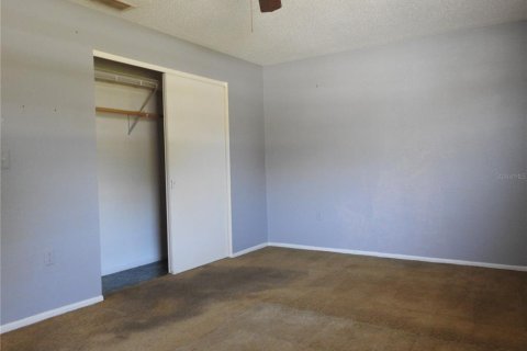 House in Spring Hill, Florida 2 bedrooms, 113.71 sq.m. № 2232247 - photo 7