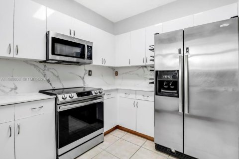 Adosado en venta en Sunrise, Florida, 2 dormitorios, 164.81 m2 № 2052339 - foto 4