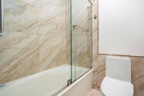 Adosado en venta en Sunrise, Florida, 2 dormitorios, 164.81 m2 № 2052339 - foto 18