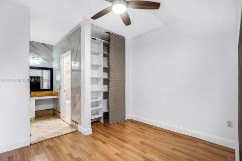 Adosado en venta en Sunrise, Florida, 2 dormitorios, 164.81 m2 № 2052339 - foto 13