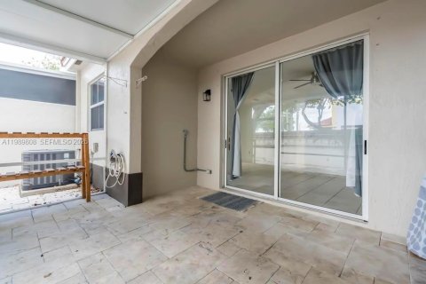 Adosado en venta en Sunrise, Florida, 2 dormitorios, 164.81 m2 № 2052339 - foto 19