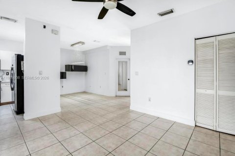 Adosado en venta en Sunrise, Florida, 2 dormitorios, 164.81 m2 № 2052339 - foto 11