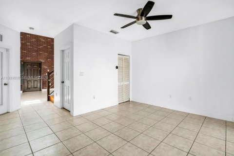 Adosado en venta en Sunrise, Florida, 2 dormitorios, 164.81 m2 № 2052339 - foto 6