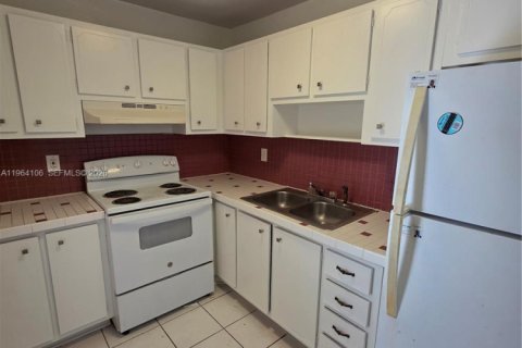 Copropriété à louer à Plantation, Floride: 1 chambre, 61.04 m2 № 2026210 - photo 6