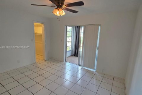 Copropriété à louer à Plantation, Floride: 1 chambre, 61.04 m2 № 2026210 - photo 9