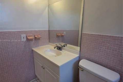 Copropriété à louer à Plantation, Floride: 1 chambre, 61.04 m2 № 2026210 - photo 13