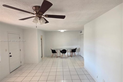 Copropriété à louer à Plantation, Floride: 1 chambre, 61.04 m2 № 2026210 - photo 2