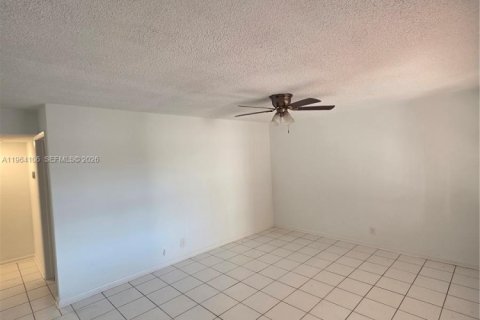 Copropriété à louer à Plantation, Floride: 1 chambre, 61.04 m2 № 2026210 - photo 4