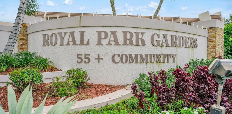 Condominio en Margate, Florida, 1 dormitorio  № 1976559