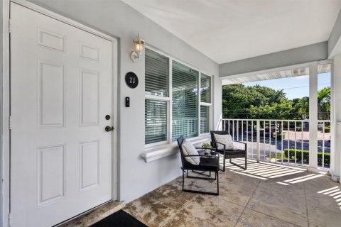 Condo in Delray Beach, Florida, 1 bedroom  № 2387952 - photo 1