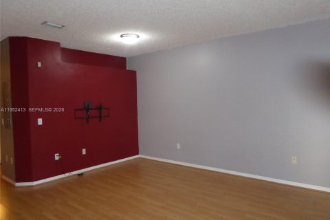 Купить таунхаус в Хомстед, Флорида 3 спальни, 134.89м2, № 2008505 - фото 2