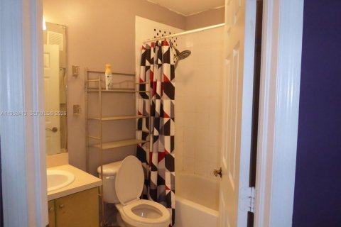 Купить таунхаус в Хомстед, Флорида 3 спальни, 134.89м2, № 2008505 - фото 13