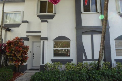 Таунхаус в Хомстед, Флорида 3 спальни, 134.89м2 № 2008505