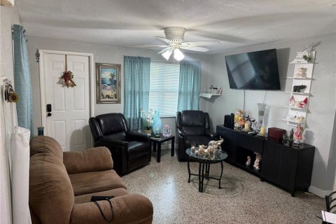 Villa ou maison à vendre à Largo, Floride: 3 chambres, 68.56 m2 № 2204265 - photo 4