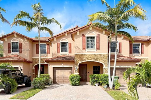 Casa en venta en Homestead, Florida, 3 dormitorios, 151.24 m2 № 1868127 - foto 1