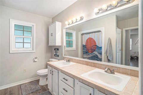 Villa ou maison à vendre à Palmetto, Floride: 5 chambres, 323.3 m2 № 1598595 - photo 12