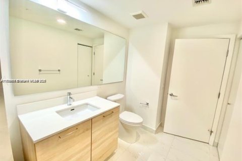 Condominio en venta en North Miami Beach, Florida, 1 dormitorio, 87.05 m2 № 1766901 - foto 8